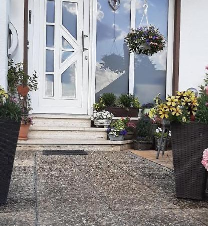 Ferienwohnung Gutowski Andernach Exteriör bild